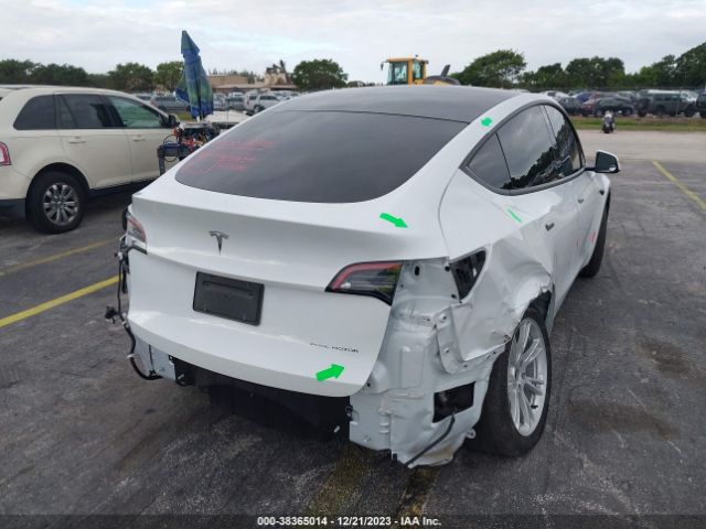 2021 TESLA MODEL Y 5YJYGDEE1MF082502 Photo 5