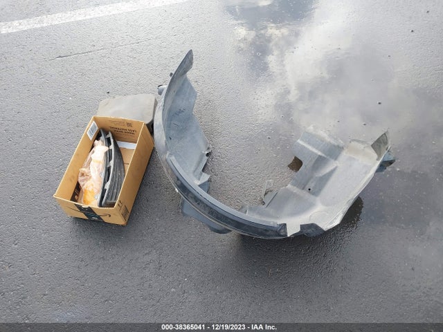 Ford FOCUS S 2017 1FADP3E27HL277740 Image 12