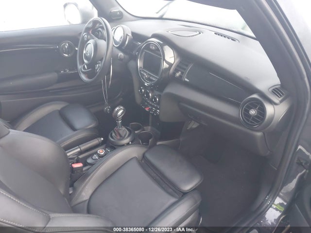 2019 MINI CONVERTIBLE WMWWG9C51K3J31244 Photo 4
