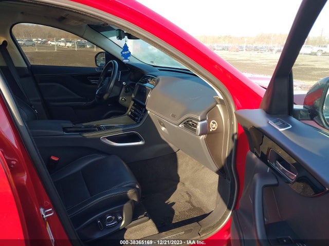 2019 JAGUAR F-PACE SADCL2FX9KA397536 Photo 4