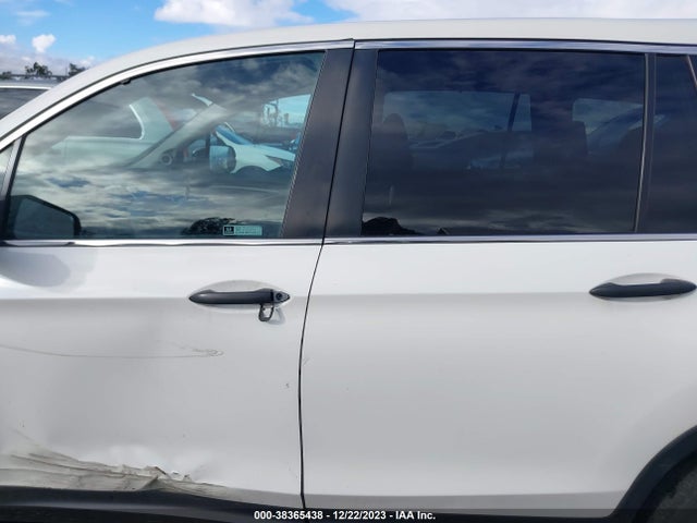 Honda PILOT LX 2018 5FNYF5H16JB028996 Image 15