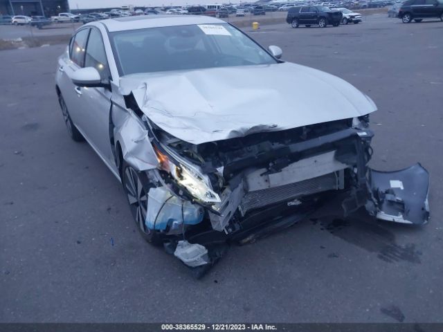 1N4BL4DW6LC225585 Nissan Altima Sv Intelligent Awd