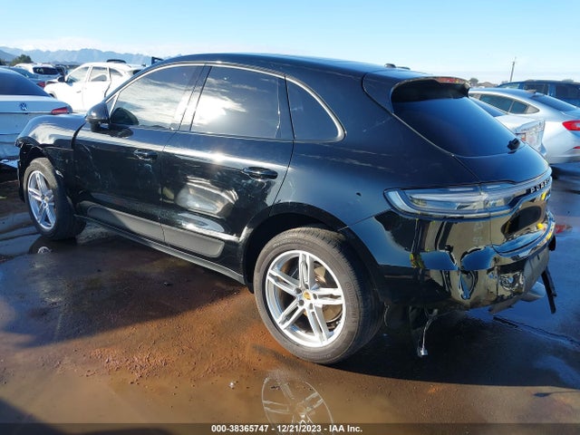 2021 PORSCHE MACAN WP1AA2A54MLB15727 Photo 2