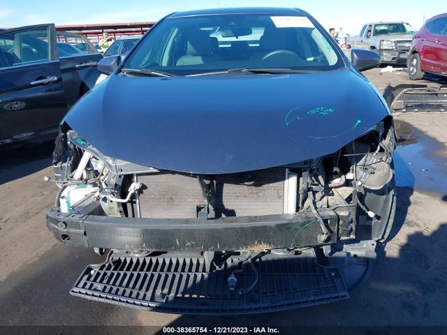 2018 TOYOTA COROLLA LE VIN: 2T1BURHE3JC117192