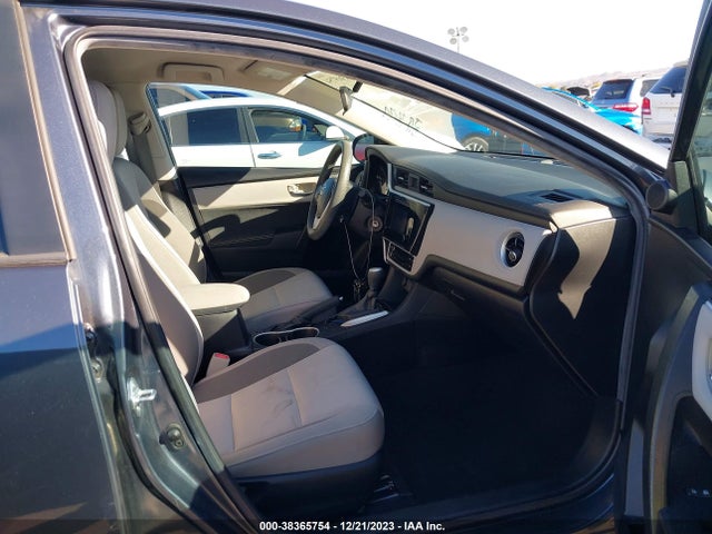 2018 TOYOTA COROLLA LE VIN: 2T1BURHE3JC117192