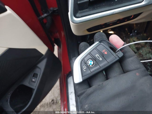 BMW 330i Xdrive 2023 3MW89FF04P8D66043 Image 11