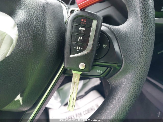 Toyota CAMRY LE 2020 4T1C11AK7LU885161 Image 11