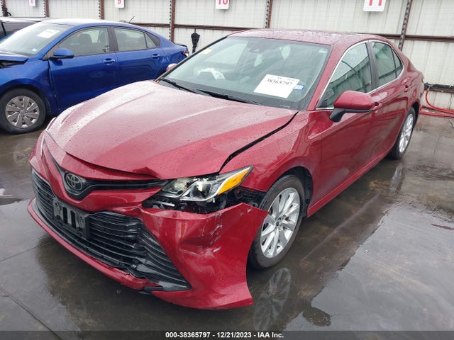 Toyota CAMRY LE 2020 4T1C11AK7LU885161 Image 2