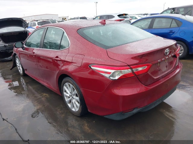 Toyota CAMRY LE 2020 4T1C11AK7LU885161 Image 3