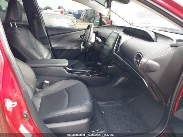 Toyota Prius Four 2018 JTDKARFUXJ3064535 Image 5