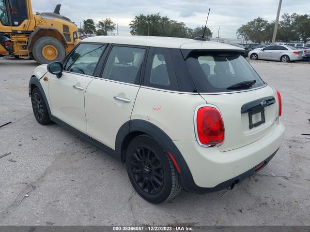 2016 MINI HARDTOP WMWXU1C50G2D12110 Photo 2