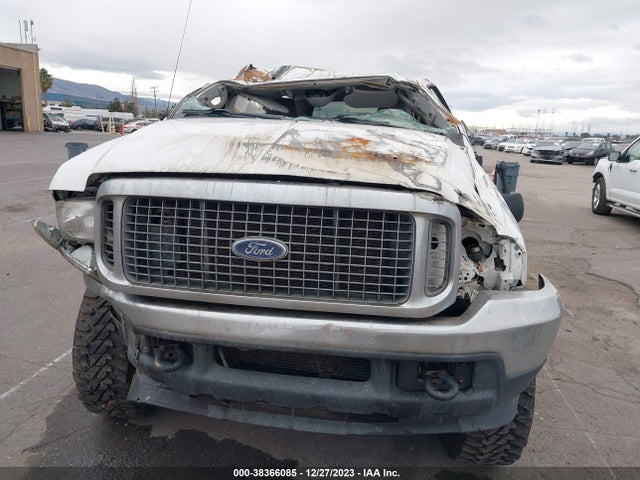 2004 FORD EXCURSION XLS/XLT VIN: 1FMSU41P64ED77937