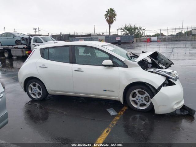 1N4AZ0CP0EC340506 Nissan LEAF SV