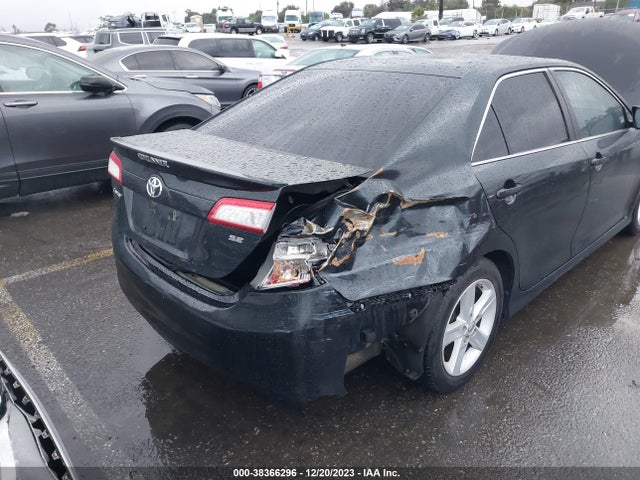 2013 TOYOTA CAMRY SE VIN: 4T1BF1FK8DU675966