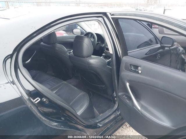 2009 LEXUS IS 350 VIN: JTHBE262995022575