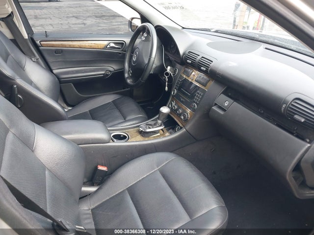 2007 MERCEDES-BENZ C 230 SPORT VIN: WDBRF52H67F840098