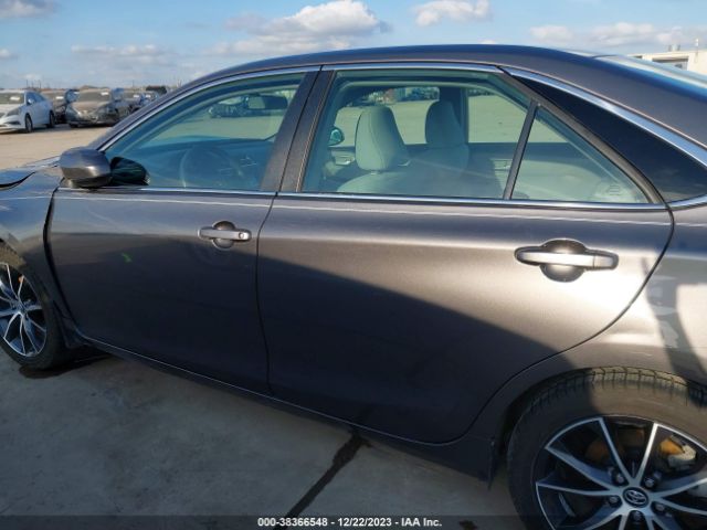 4T1BF1FK4HU435495 Toyota CAMRY LE