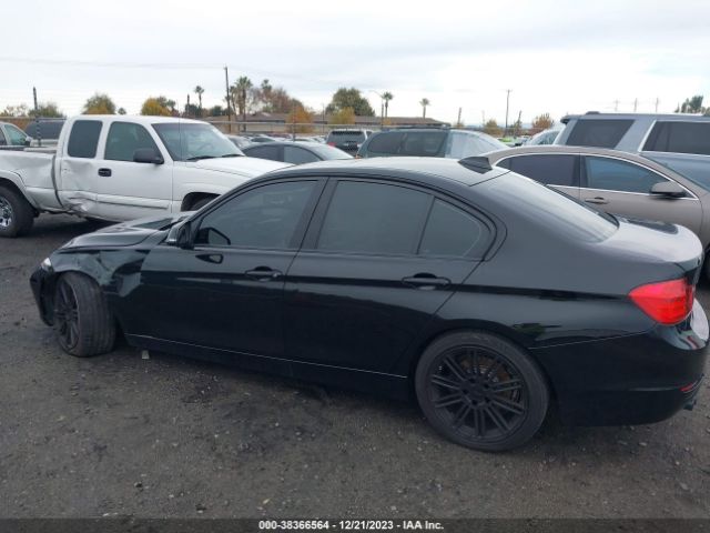 WBA3C1C54FK122002 BMW 3 Series 328i