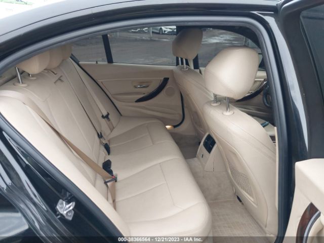 WBA3C1C54FK122002 BMW 3 Series 328i