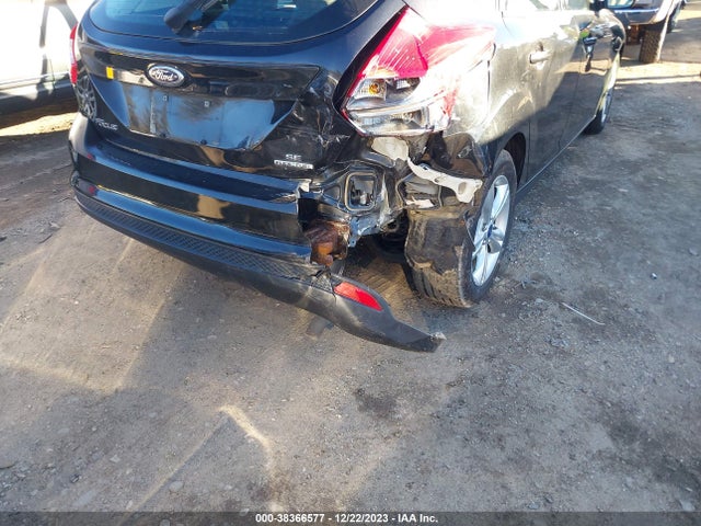 Ford FOCUS SE 2014 1FADP3K24EL151979 Image 6