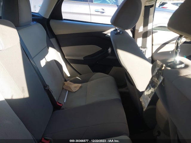 Ford FOCUS SE 2014 1FADP3K24EL151979 Image 8