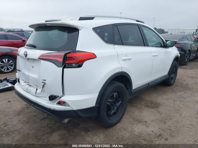 Toyota RAV4 LE 2017 2T3BFREVXHW622127 Image 4