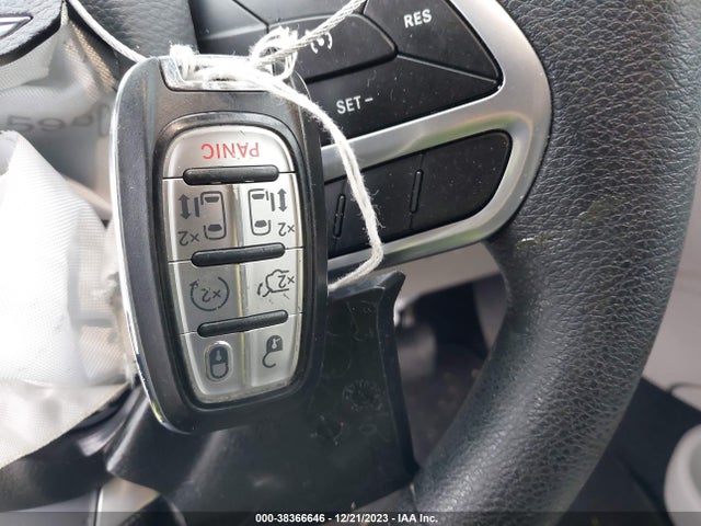 2C4RC1DG4MR549854 Chrysler Voyager Lxi