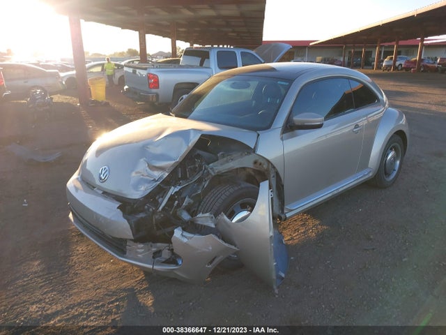 2013 VOLKSWAGEN BEETLE 2.5L VIN: 3VWJX7AT2DM602030