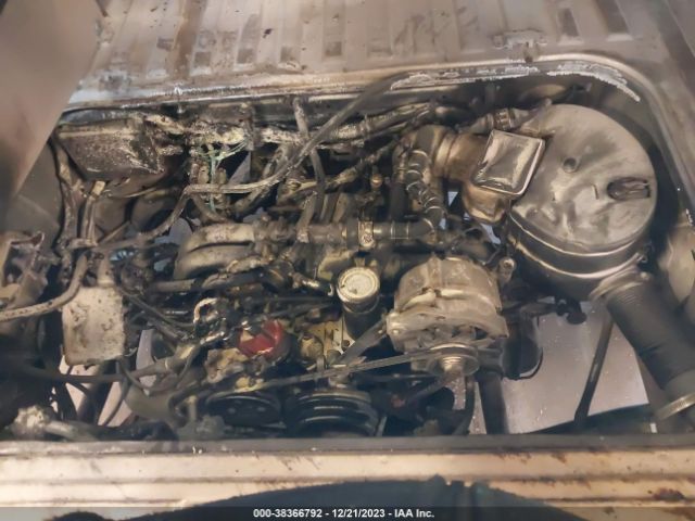 1986 VOLKSWAGEN VANAGON WV2XB0251GH081198 Photo 5