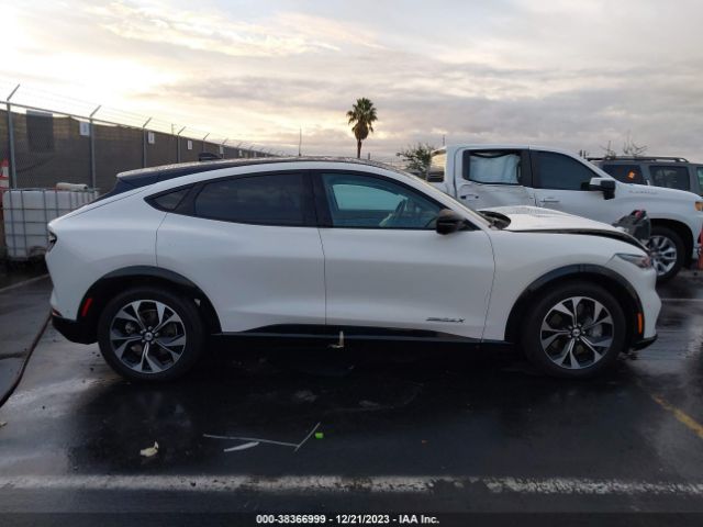 3FMTK3R79NMA30722 Ford Mustang Mach-e Premium