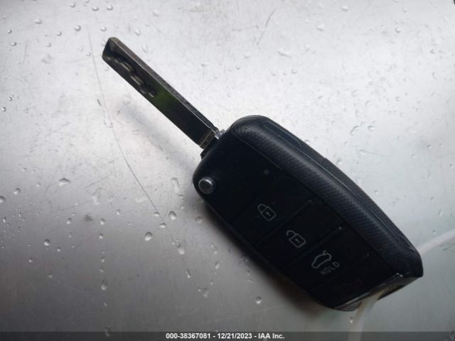 5XXGT4L38LG421938 KIA Optima Lx