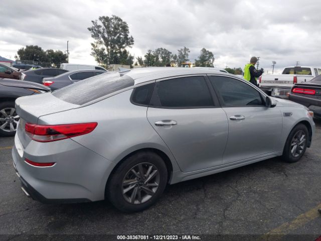 5XXGT4L38LG421938 KIA Optima Lx