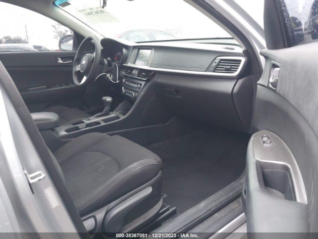 5XXGT4L38LG421938 KIA Optima Lx