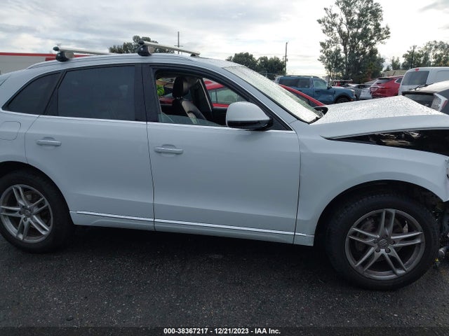 WA1C2AFP8HA068564 Audi Q5 2.0t Premium