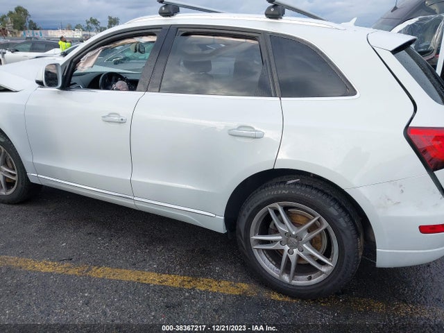 WA1C2AFP8HA068564 Audi Q5 2.0t Premium