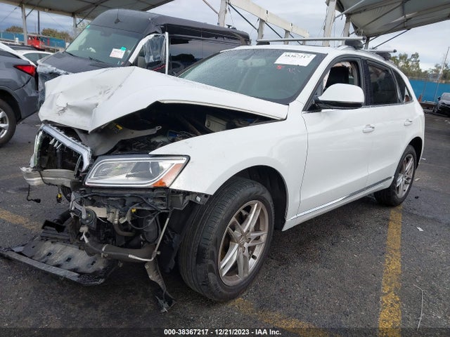 WA1C2AFP8HA068564 Audi Q5 2.0t Premium