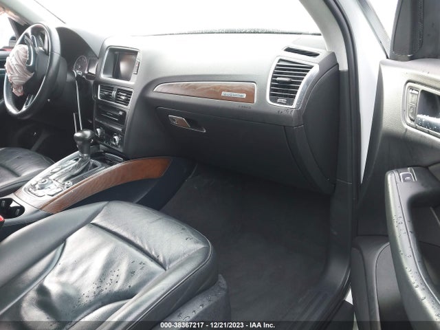 WA1C2AFP8HA068564 Audi Q5 2.0t Premium