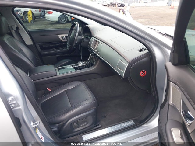 2012 JAGUAR XF SAJWA0HB3CLS28155 Photo 4