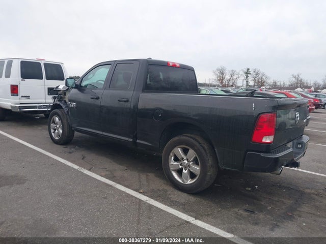 2018 RAM 1500 EXPRESS QUAD CAB 4X4 6'4 BOX VIN: 1C6RR7FTXJS302397