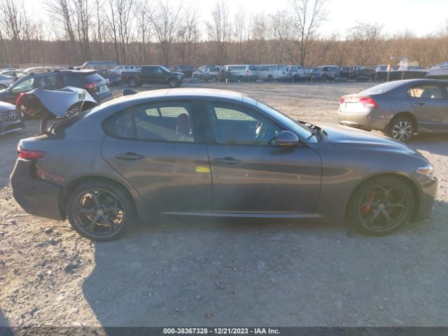 ZARFANBN5K7608576 Alfa Romeo Giulia Ti Sport Awd