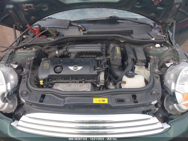 2012 MINI COOPER CLUBMAN WMWZF3C57CT268140 Photo 9