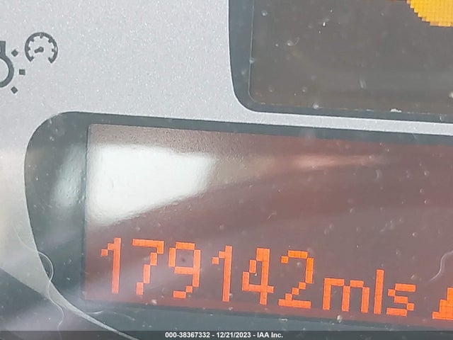 2012 MINI COOPER CLUBMAN WMWZF3C57CT268140 Photo 6