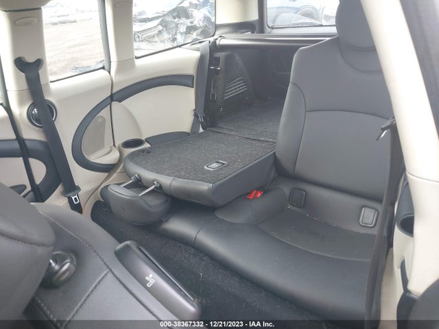 2012 MINI COOPER CLUBMAN WMWZF3C57CT268140 Photo 7
