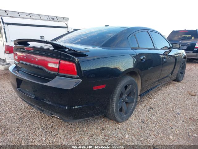 2C3CDXHG5EH145487 Dodge Charger Sxt
