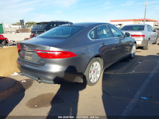 2016 JAGUAR XF SAJBD4BV8GCY09902 Photo 3