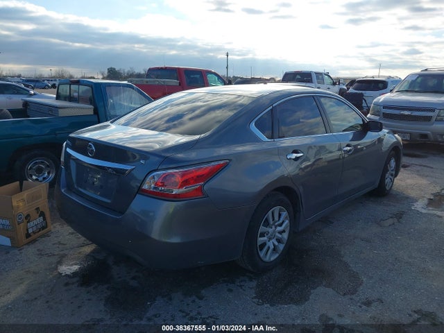 2015 NISSAN ALTIMA 2.5/2.5 S/2.5 SL/2.5 SV VIN: 1N4AL3AP4FN352377