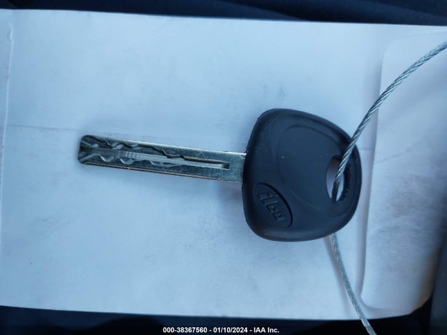 2001 MAZDA MILLENIA S VIN: JM1TA222911715715