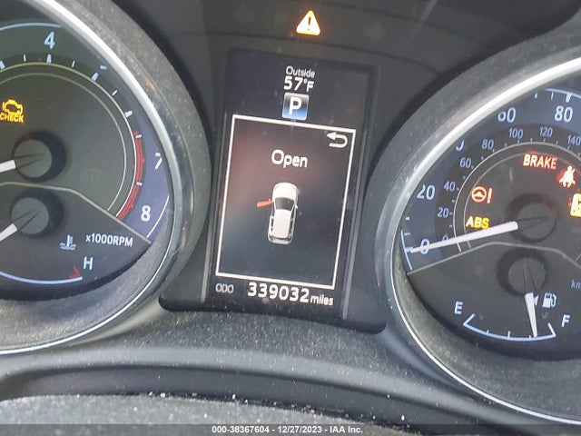 Toyota COROLLA IM 2018 JTNKARJE1JJ573680 Image 15