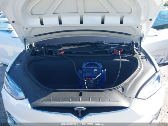 2018 TESLA MODEL X 5YJXCBE22JF111289 Photo 9