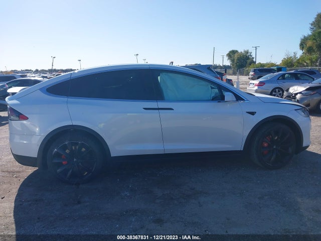 5YJXCBE22JF111289 Tesla Model X 100d/75d/p100d